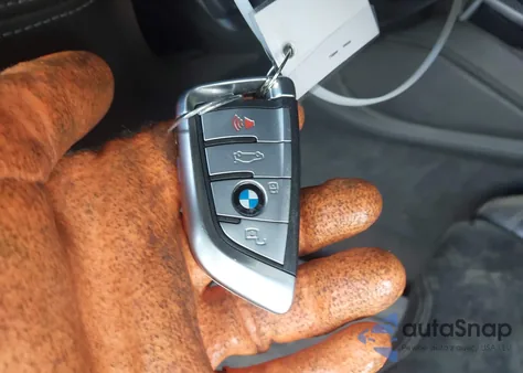 2023 BMW X6 M z USA, uszkodzony, nr VIN 5YMCY0C08P9R74226